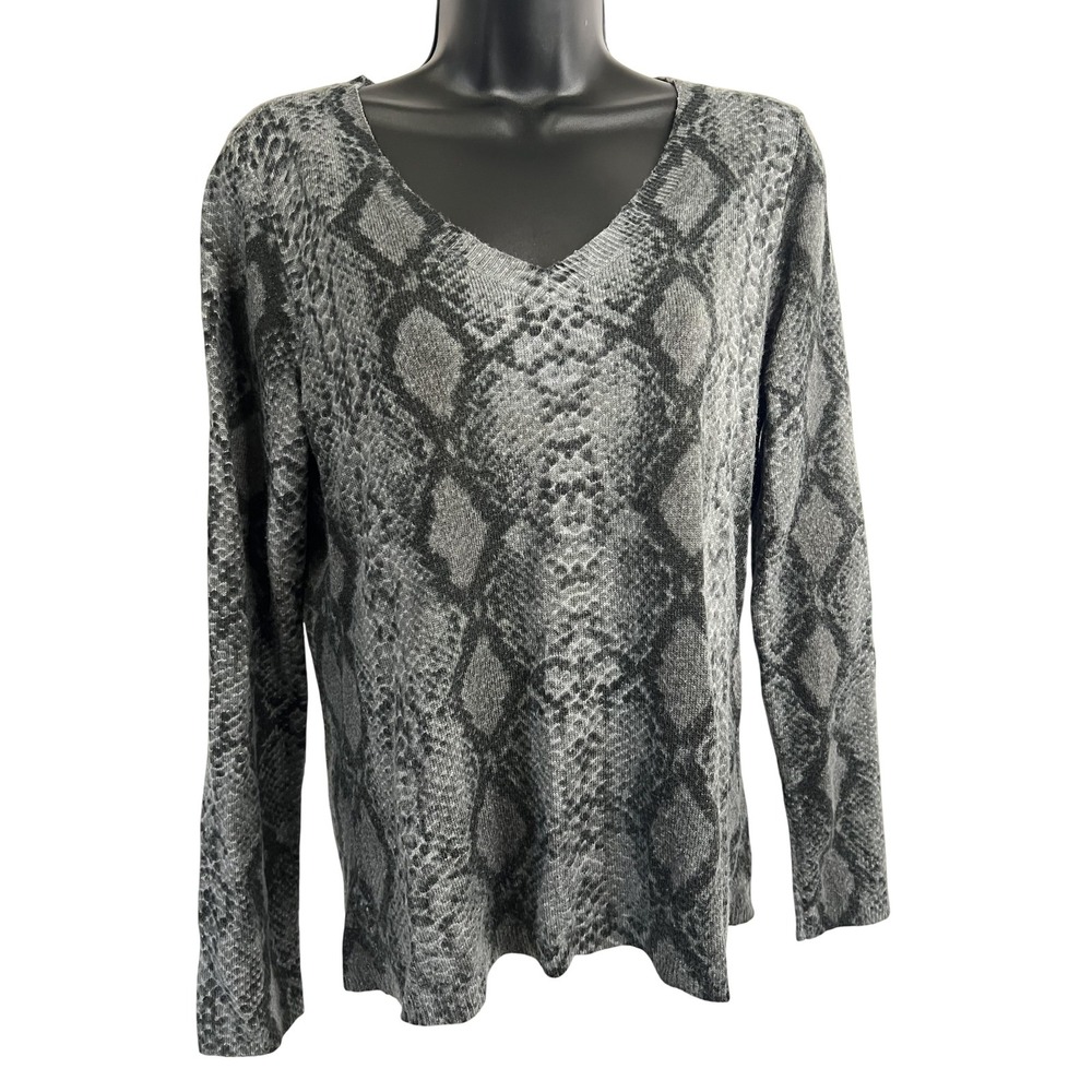 Josephine Chaus Sweater Womens Medium Gray V‎ Neck Snakeskin Print Long Sleeve